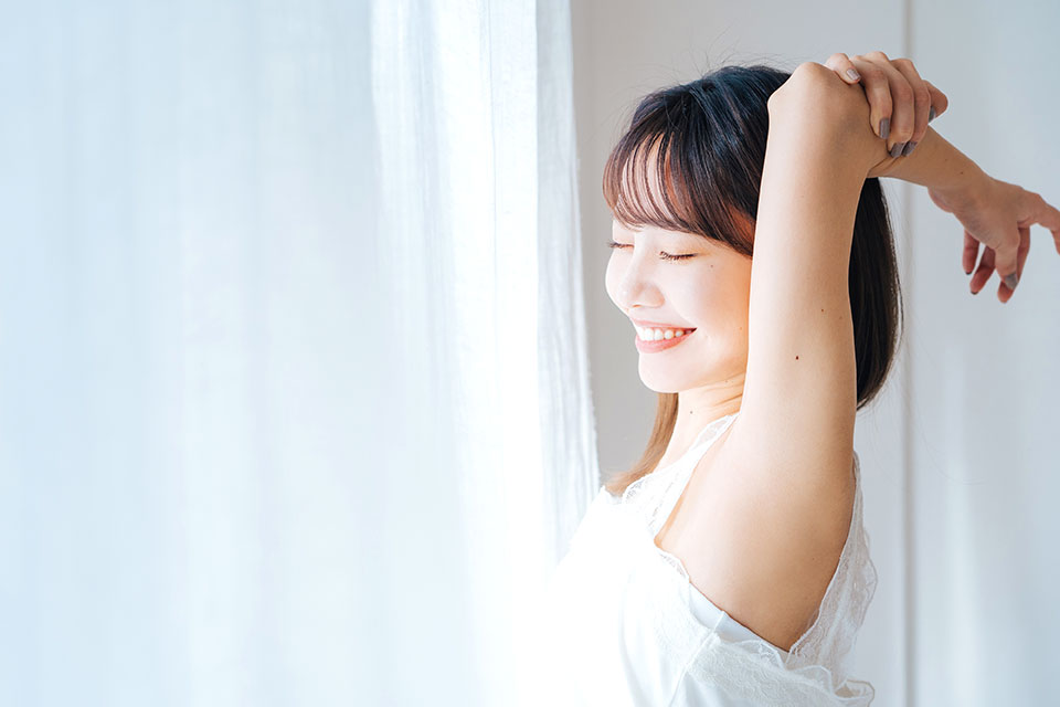 朝、顎がだるくて開きにくい方へ